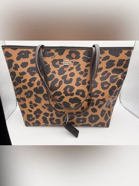 Coach Leopard Print City Tote Reversible Tote Bag Black Brown Animal Print